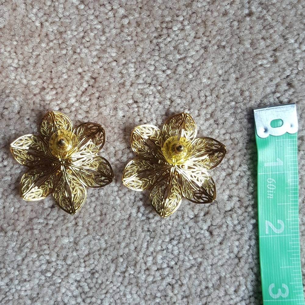Statement earrings - Picture 2 of 3